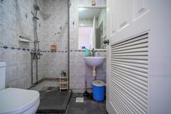 Flora Road (D17), Terrace #460375071